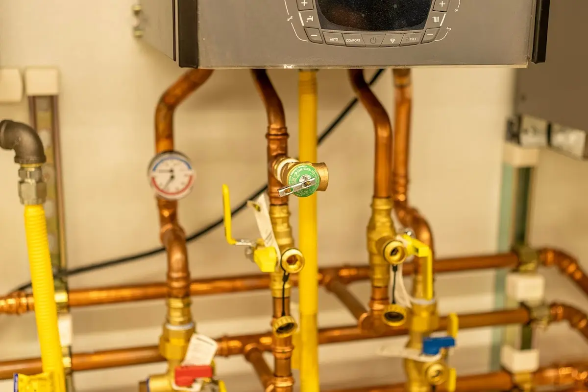 Licensed technician providing Slab Leak Repair for a homeowner in Natchez